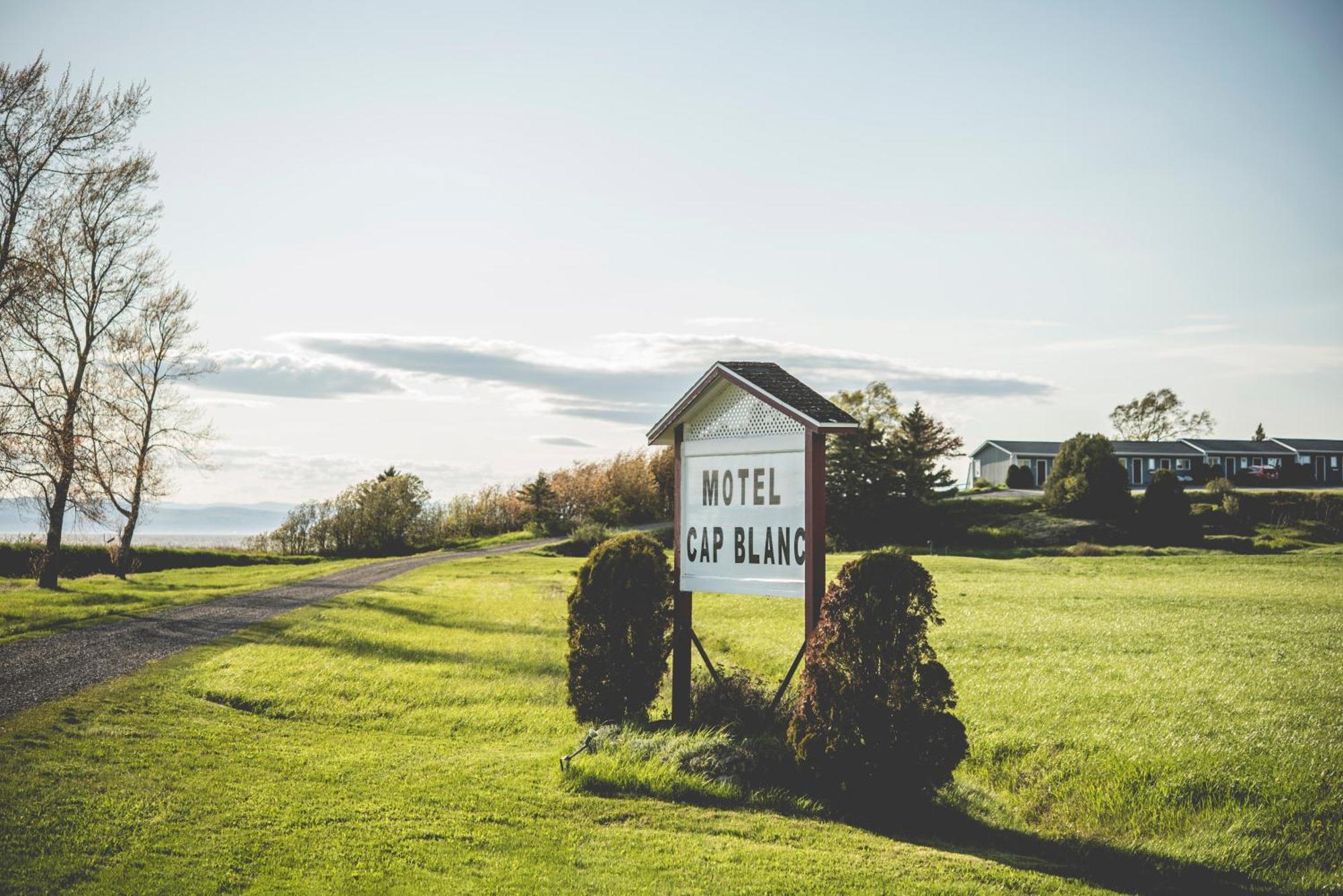 Motel Cap Blanc Kamouraska Esterno foto